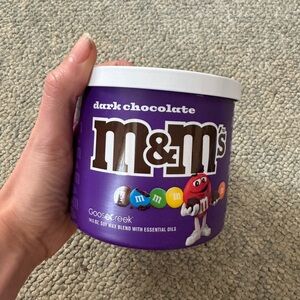 Goose Creek M&M's Dark Chocolate Candle